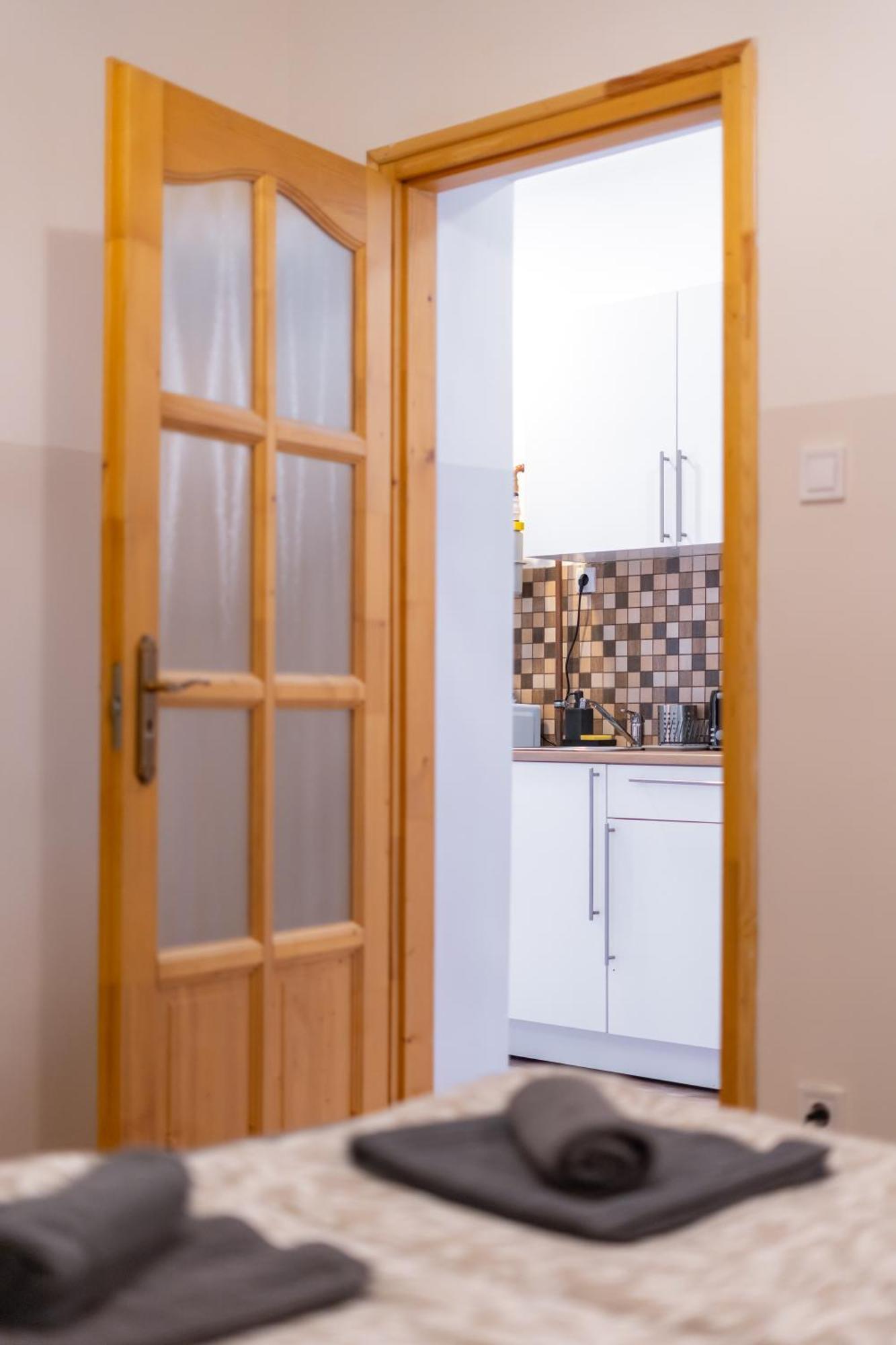 Cozy Apartment In Akacfa Street بودابست المظهر الخارجي الصورة