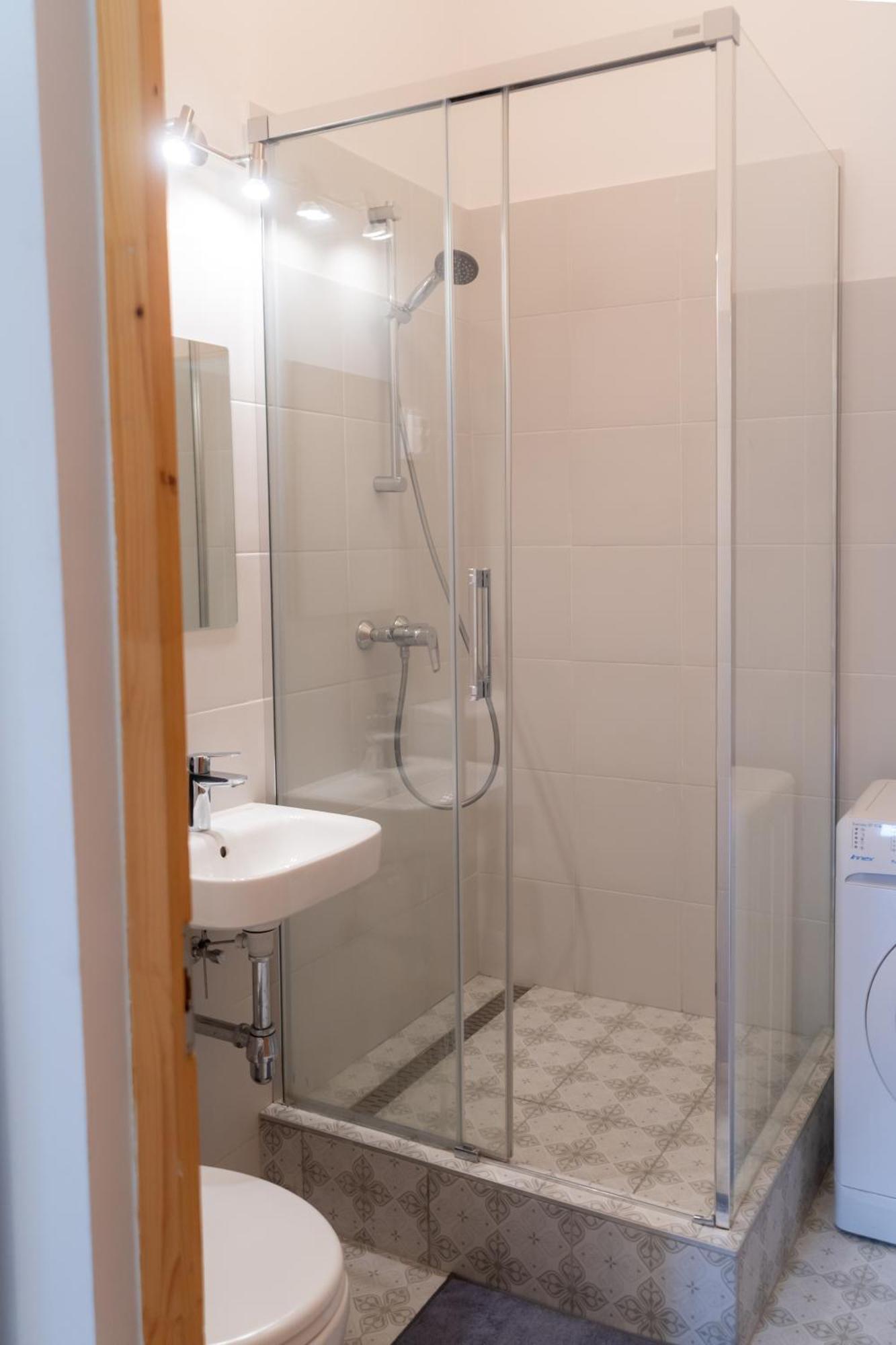 Cozy Apartment In Akacfa Street بودابست المظهر الخارجي الصورة